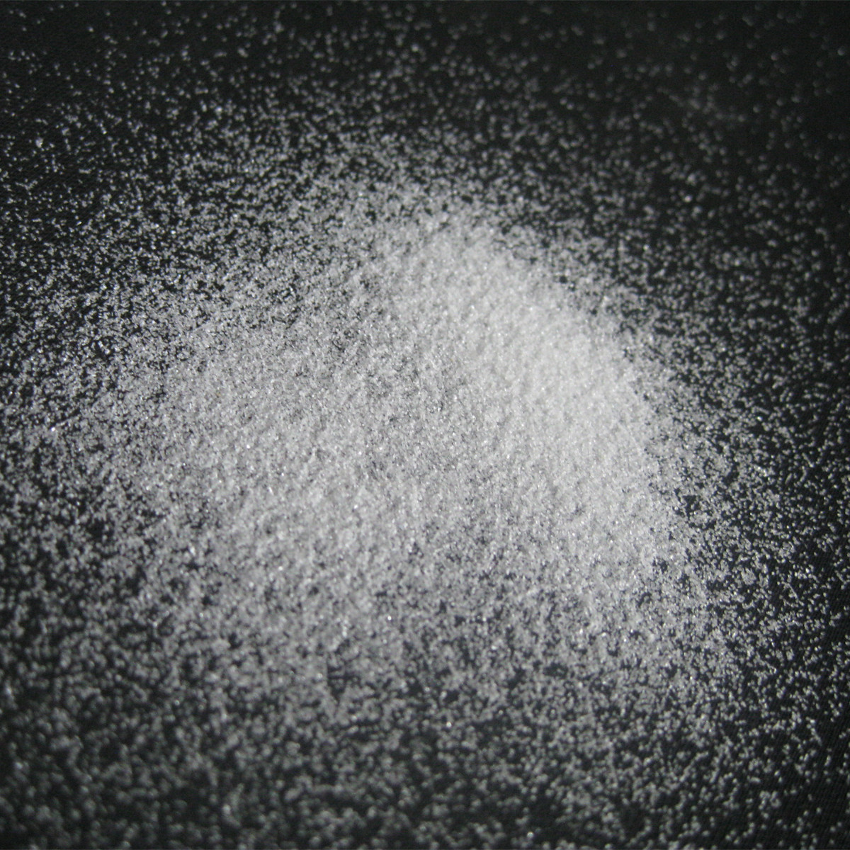白刚玉原材料成分对质量的影响